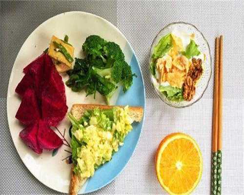 第3代试管生儿子多少钱,女性卵巢中左右卵泡数量多少属于正常范围之内？